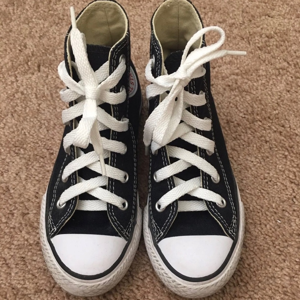 Kids black all star converse